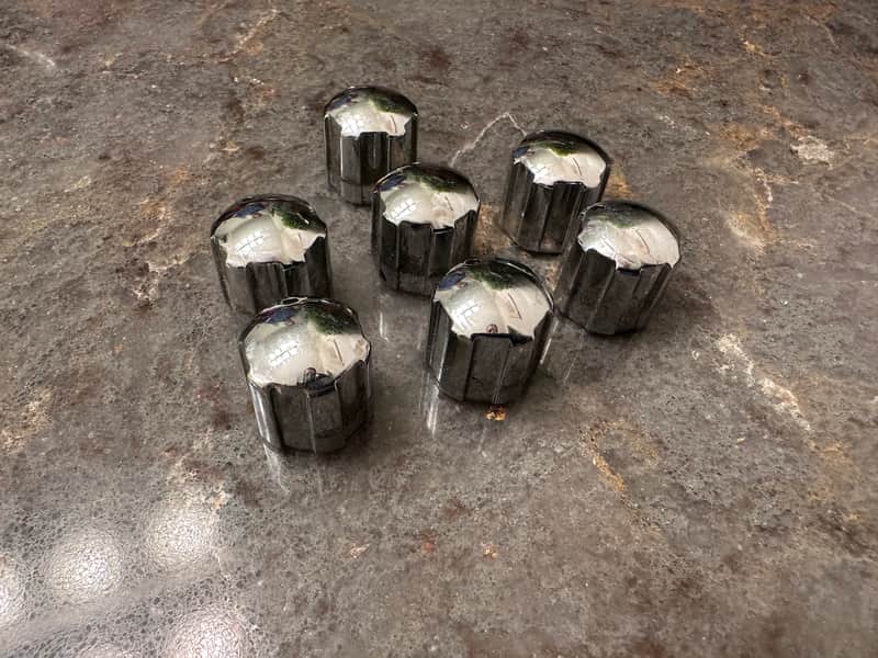 Line 6 Amp Knobs 2000s - Chrome image 1