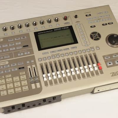 Zoom MRS-1608 Multitrack Recording Studio, 16 Track Digital