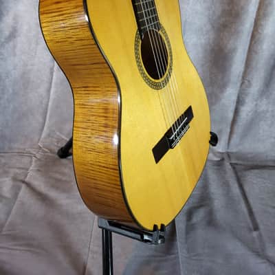 Siegfried Todt – 1985 Masterbuilt Concert Guitar – Fully Restored image 1