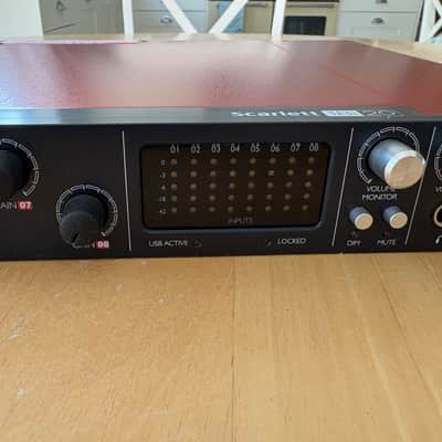 Focusrite Scarlett 18i20 (1st Gen) 2016 - Red image 13