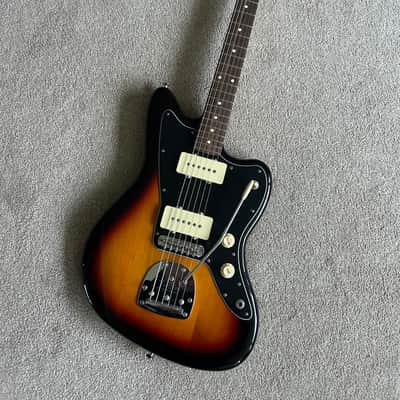 Fender Player II Jazzmaster 2024 - Present - 3-Color Sunburst image 1
