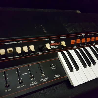 ARP PRO DGX SYNTHESIZER