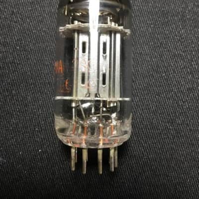RAYTHEON 5687 Black Plate AUDIO Vacuum Tube VINTAGE Made In USA TESTED #8.7700 image 2