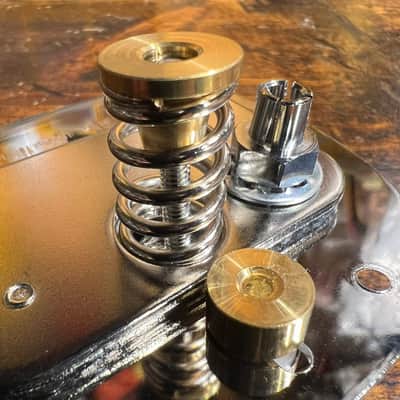 Tremolo y palanca Fender Jaguar/Jazzmaster Assembly Japan 0264248000 image 13