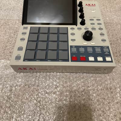 Akai MPC One Standalone MIDI Sequencer Retro Edition 2021 - Present - Grey image 1