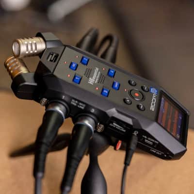 Zoom H6essential Handheld Recorder with 4x StreamEye PDM-3 Podcast Equipment Bundles image 6
