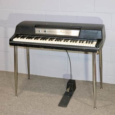 Wurlitzer 200A Electric Piano - Restored and upgraded amplifier w/ FX Loop image 1