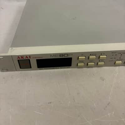Akai ME-80P midi patchbay 8 in/10 out with 2x merge programmable image 3