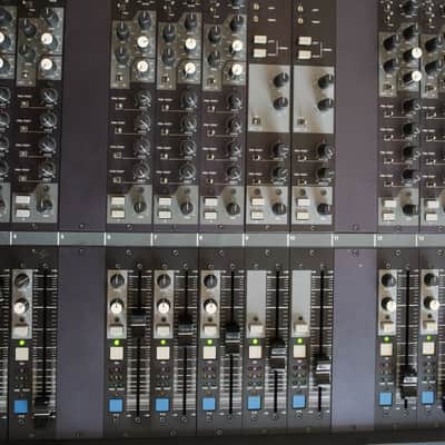 Sonosax SX-T Analog Mixer – 9 Mono + 2 Stereo – Flightcase – Serviced image 17