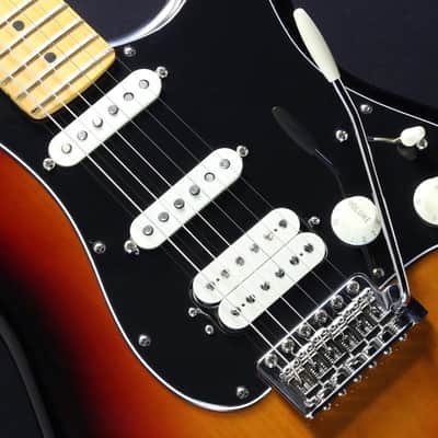 Fender USA USED ​​American Professional Classic Stratocaster HSS (3-Color Sunburst/Maple) image 4