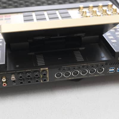 AKAI MPC-X SPECIAL EDITION GOLD SUPER CLEAN WITH COVER AND CASE! image 6