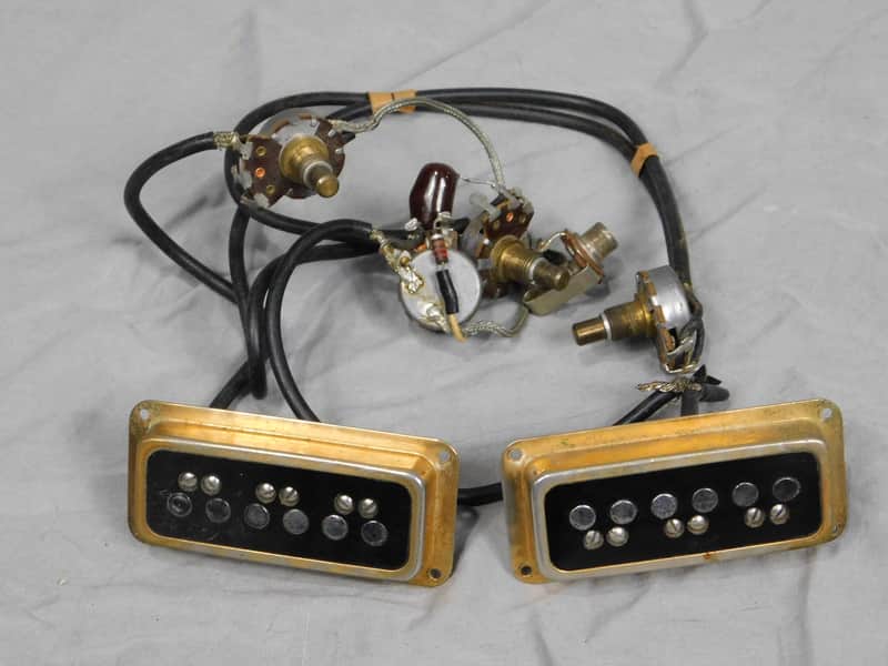 DeArmond Dynasonic Pickups 1950-60s with Harness image 1