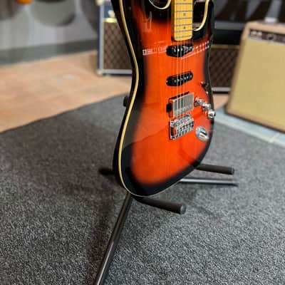 Fender Aerodyne Special Stratocaster HSS 2022 - Present - Hot Rod Burst image 3