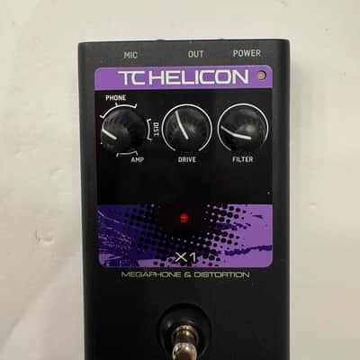 TC Helicon Voicetone X1 Megaphone & Distortion Vocal Effect Pedal + Box & PSU image 4