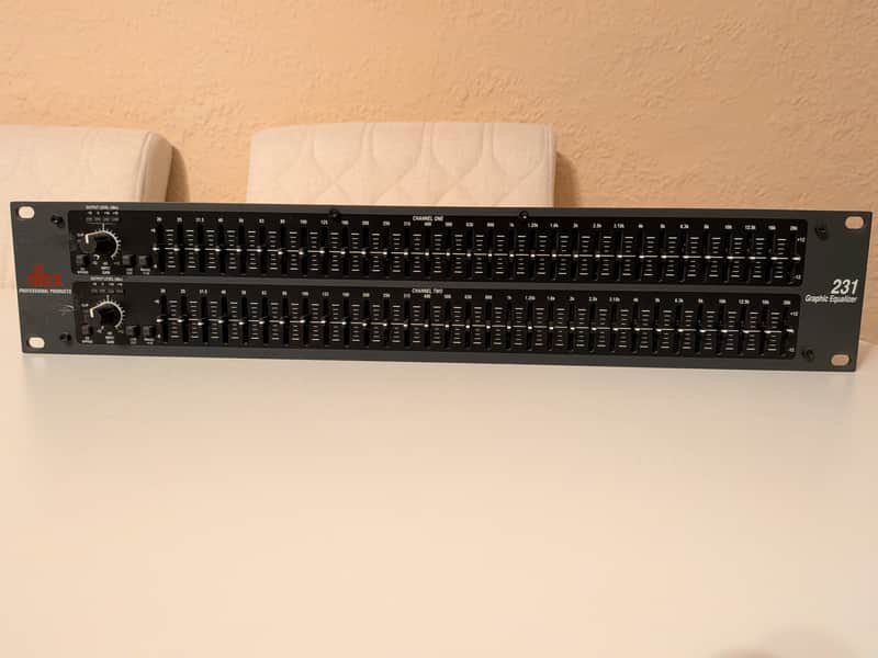 dbx 231 Dual Channel 31-Band EQ 2000s - Gray image 1