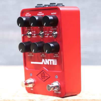 Universal Audio ANTI 1992 High Gain Amp UAFX Dual-Engine Effect Pedal w/Box image 2