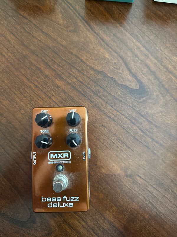 MXR M84 Bass Fuzz Deluxe