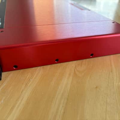 Focusrite Scarlett 18i20 (1st Gen) 2016 - Red image 9