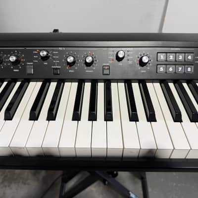 Korg SV1-88 Stage Vintage Digital Piano 2009 - Present - Black with White / Black Keys image 3