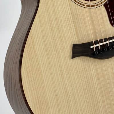 Taylor GTE Urban Ash Grand Theater Acoustic Electric Guitar with Aero Case Ser# 1210131020 imagen 2