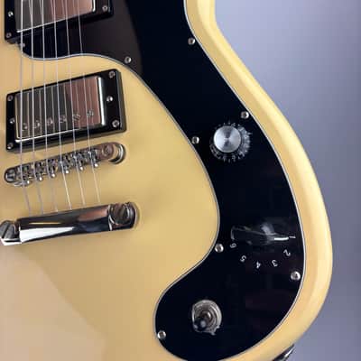 Epiphone Wilshire Phantomatic Antique Ivory image 14