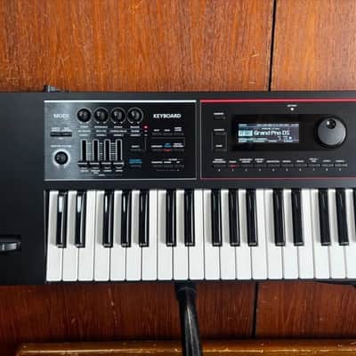 Roland JUNO-DS 61 61-key Synthesizer w/ gig bag image 2