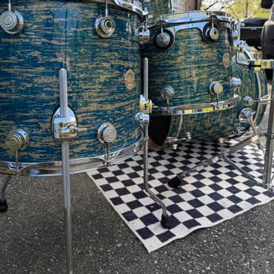 DW Collector's Series Drum Set image 3