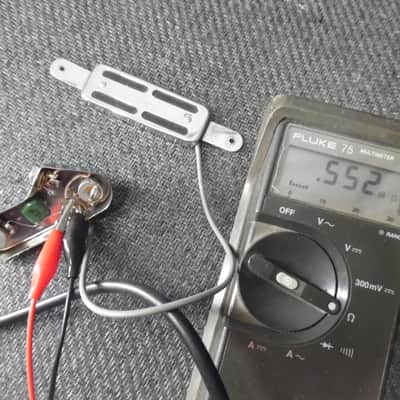 DeArmond Toaster Rowe Pickup w/ controls 1960's image 1