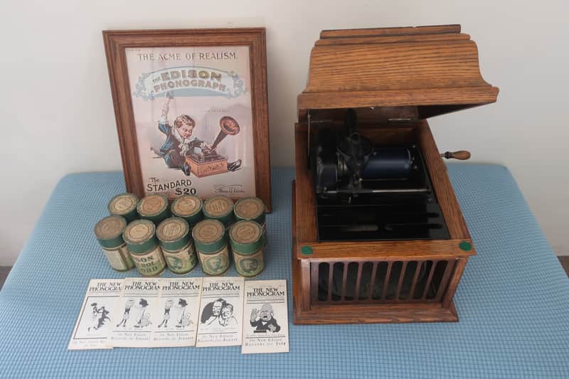 Vintage 1915 Edison Amberola Model 30 Cylinder Phonograph Dark Oak Motor Winds And Runs Works Great 10 Cylinders Original Poster & Brochure Amazing Condition Very LOUD! Wind Up No Electricity Needed Conversation Piece & Work Of Art! image 1