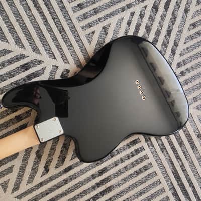 Squier Paranormal Rascal Bass HH 2023 - Present - Metallic Black image 4