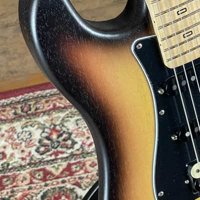 PJD Woodford Standard Plus HSS / Tremolo - 3-Tone-Sunburst + Made in England + NEW + 2,898 kg ! image 4