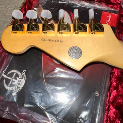 Fender 60th Anniversary Commemorative American Standard Stratocaster with Gold Hardware, Maple Fretboard 2014 - 2-Color Sunburst image 15