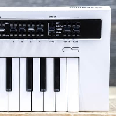 Yamaha Reface CS 8-Note Polyphonic Virtual Analog 37-Key Mobile Mini Synthesizer