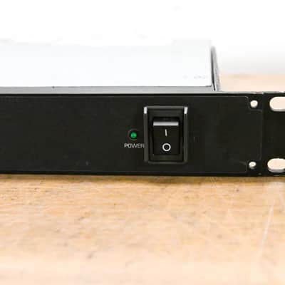 Shure PA821SWB PSM Antenna Combiner - 470-952 MHz CG01TUT image 2