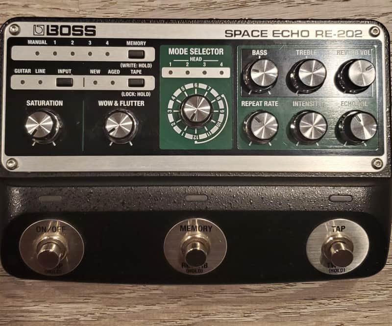 Boss RE-202 Space Echo