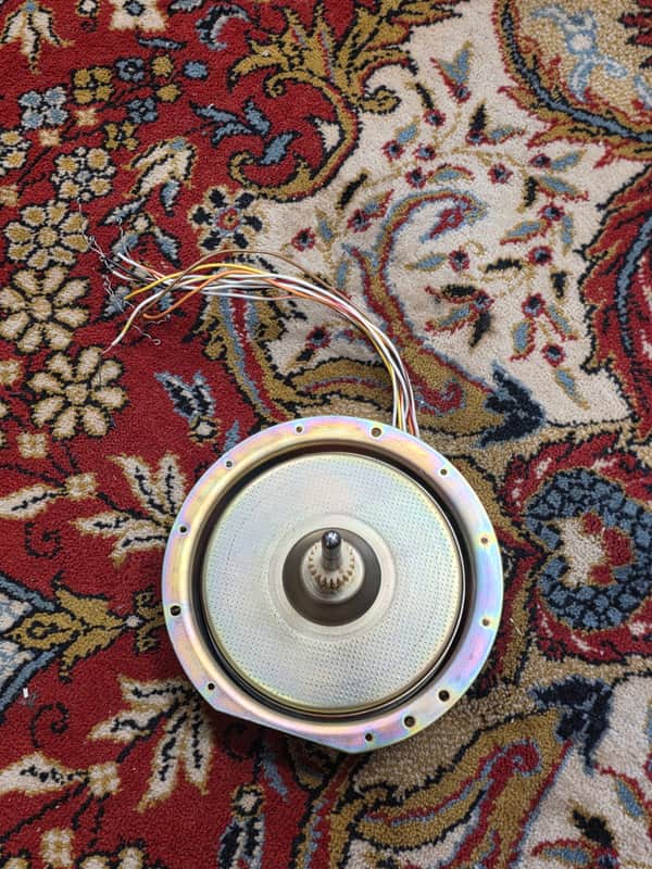Sony PS-X60 Turntable Motor image 1