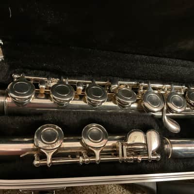 Yamaha - Silverplated Closed Hole Flute, Excellent Condition image 2