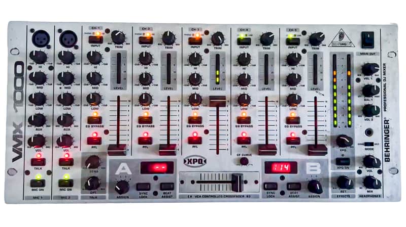 Behringer VMX1000