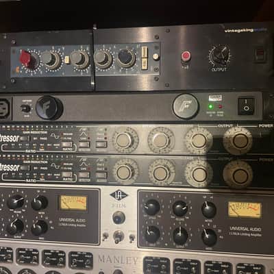 FURMAN PL-8CE Power Conditioner with Front Lights 10A image 3