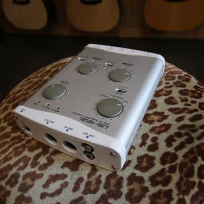 TASCAM US-122L USB Audio Interface 2010s - Silver image 5