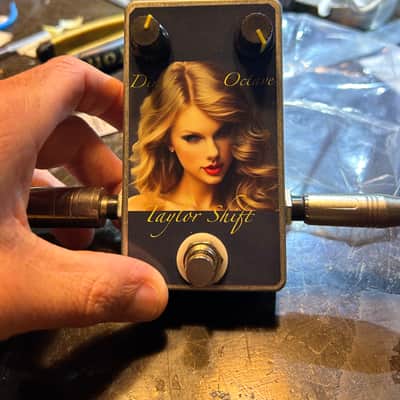 CELEBRITY PEDALS Taylor Shift Octave Pedal (Analog & Handmade) image 4