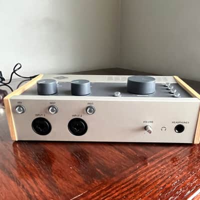 Universal Audio Volt 476 USB-C Audio Interface 2021 - Present - Tan / Gray image 2