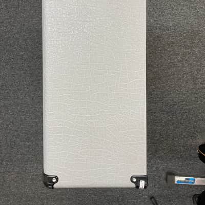 Marshall Studio Jubilee 2536A "Silver Jubilee" 140-Watt 2x12" Angled Guitar Speaker Cabinet 2015 - Present - Silver image 5