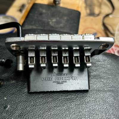 VINTAGE Ibanez Roadstar Pro Rock'r Tremolo 1985 - chrome image 3