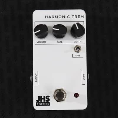 JHS 3 Series Harmonic Trem 2022 - Present - White image 2