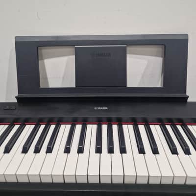 Yamaha Piaggero Keyboard NP-12B - Portable Digital Piano - Excellent w/ Original Box & Sustain Pedal image 7