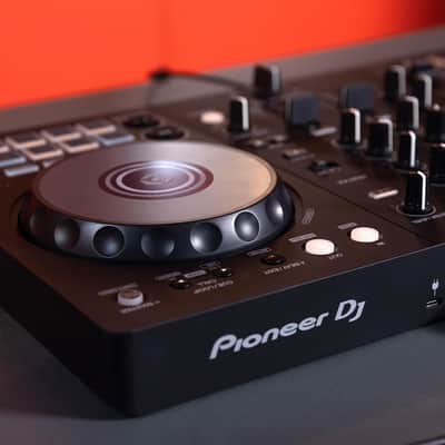 Pioneer DDJ-FLX4 2-Channel DJ Controller Mixer image 5