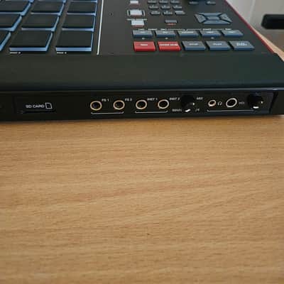 Akai MPC X Standalone Sampler image 4