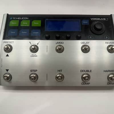 TC Helicon Voice Live 3 Vocal Voicelive Multi Effects Processor Pedal + PSU image 1
