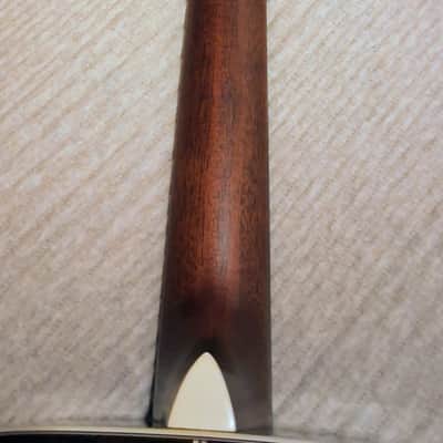 Martin OM-28 2022 - Sunburst image 15